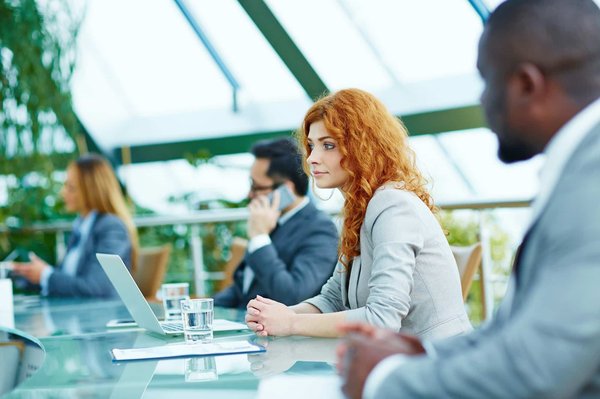 Comment réussir une conférence sur l'évolution des métiers du numérique en 2024 ?