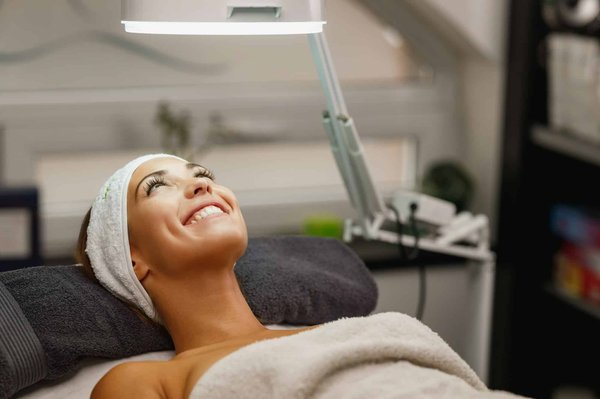 Comment les marchés de producteurs locaux peuvent-ils contribuer à la revitalisation des quartiers ?